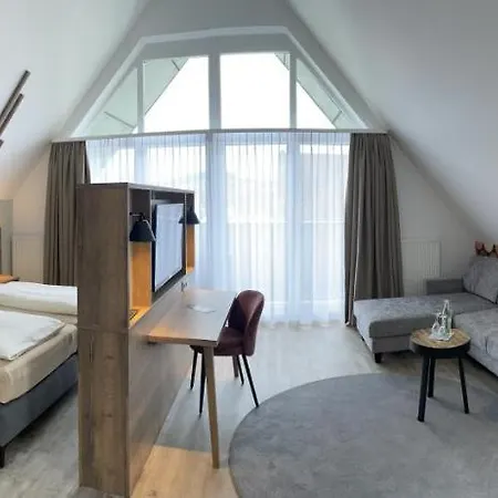 Mainpromenade ***s 3*