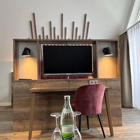 Mainpromenade ***s Hotel Karlstadt