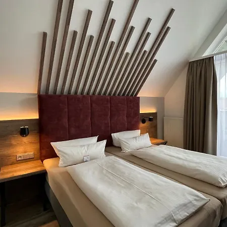 Hotel Mainpromenade ***s